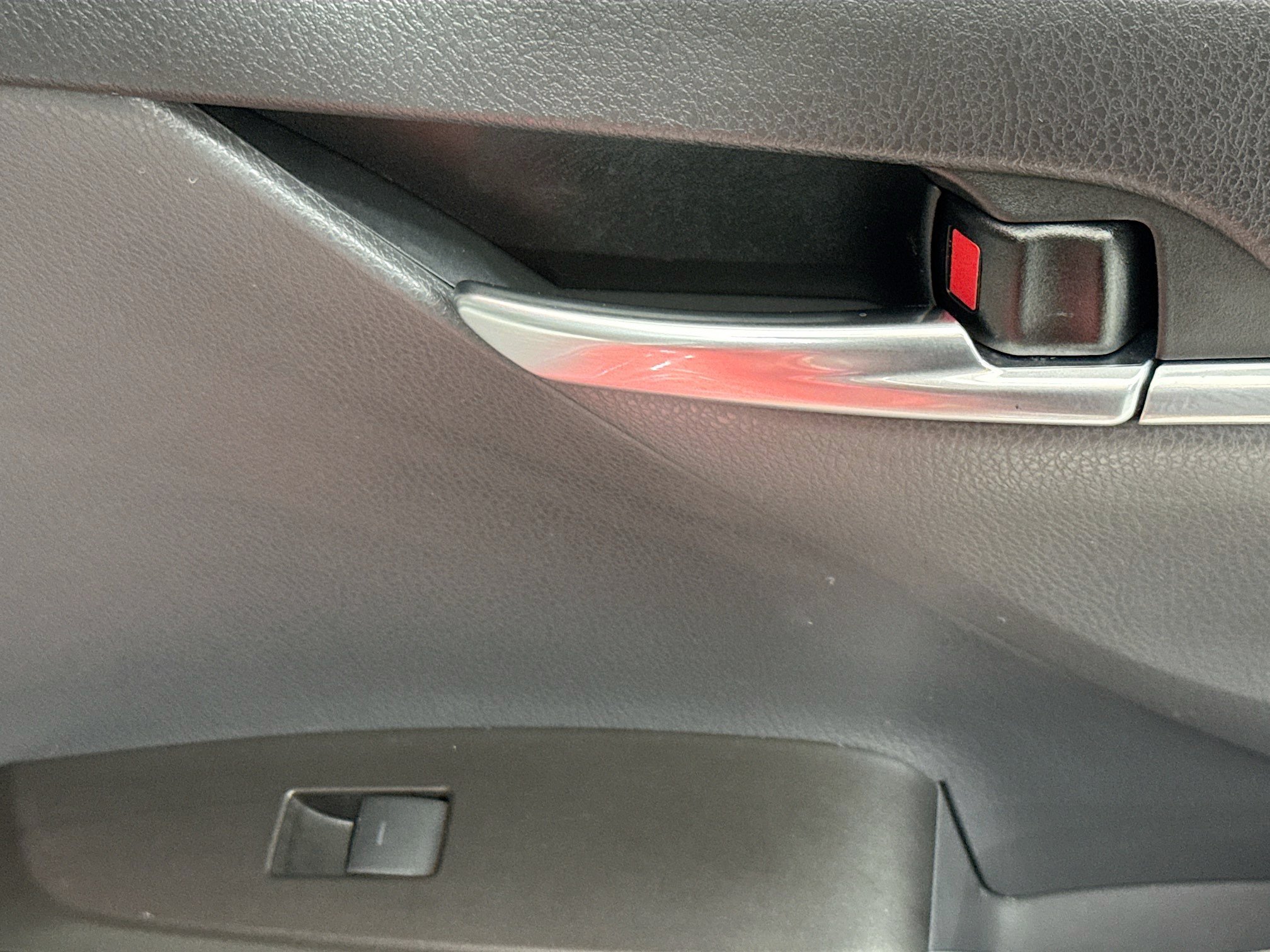Used 2023 Toyota Camry SE w/ Cold Weather Package FWD image 29