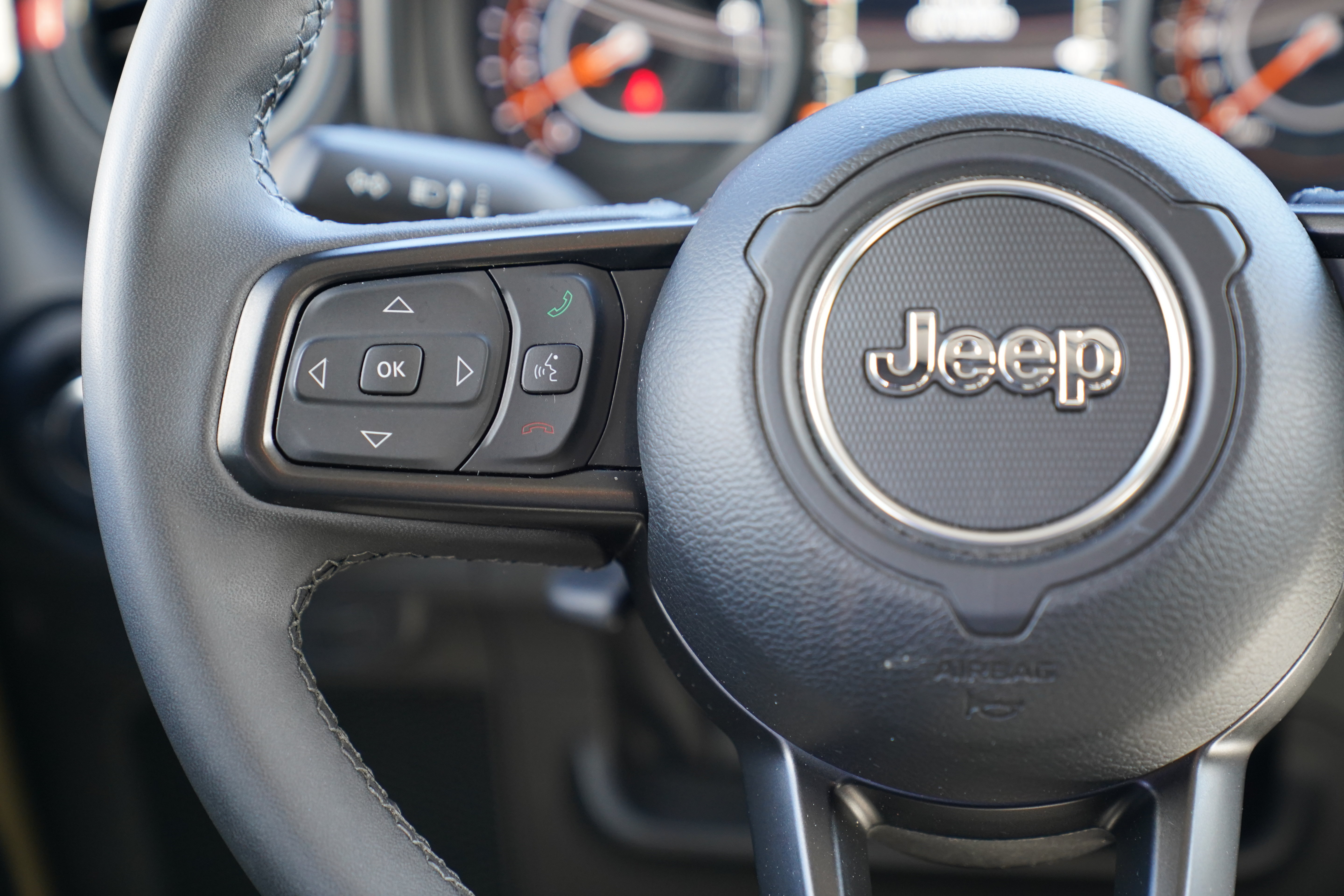 Used 2026 Jeep Gladiator Rubicon AWD/4WD image 17