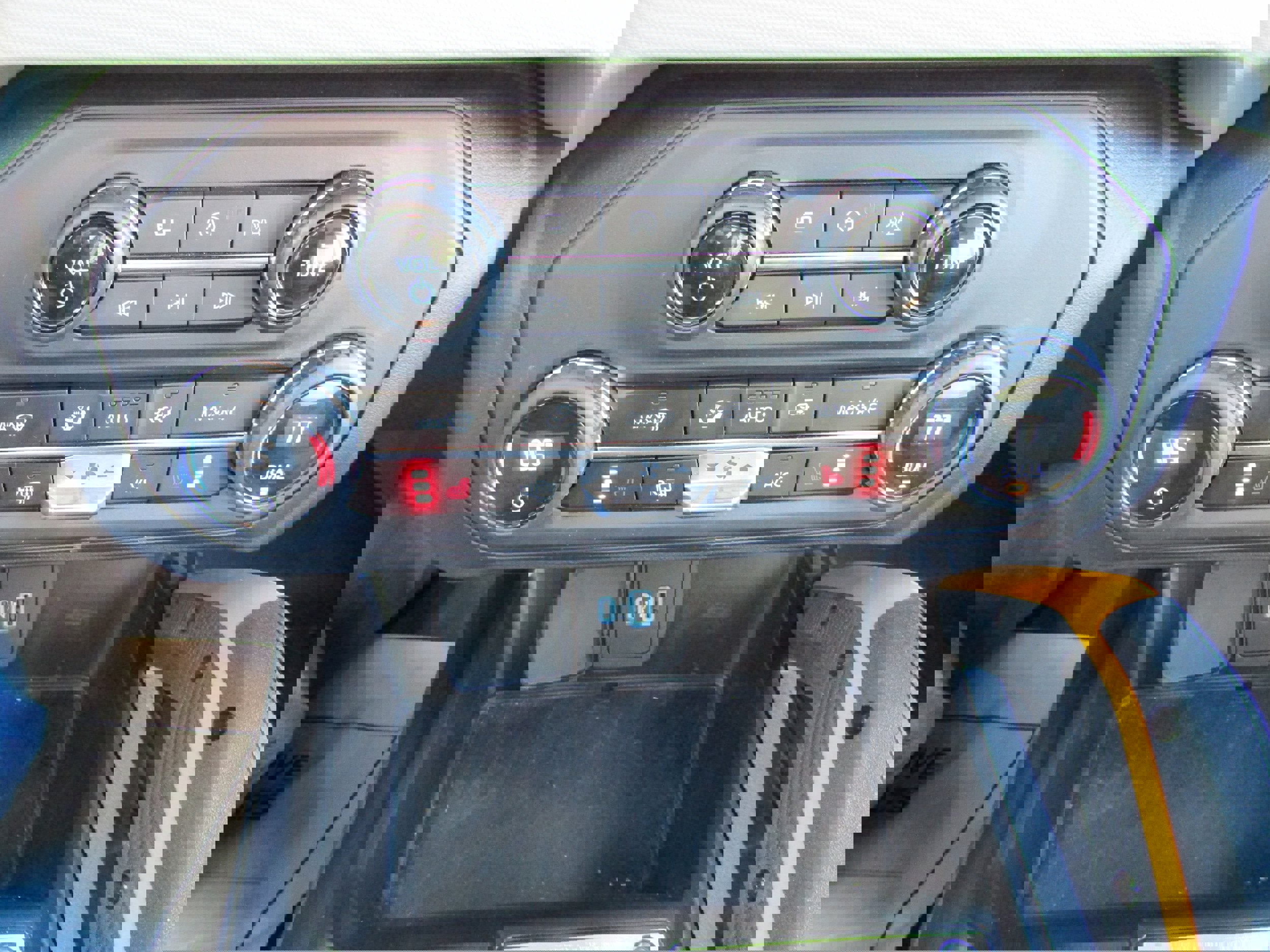 Certified 2023 Ford Bronco Badlands image 24