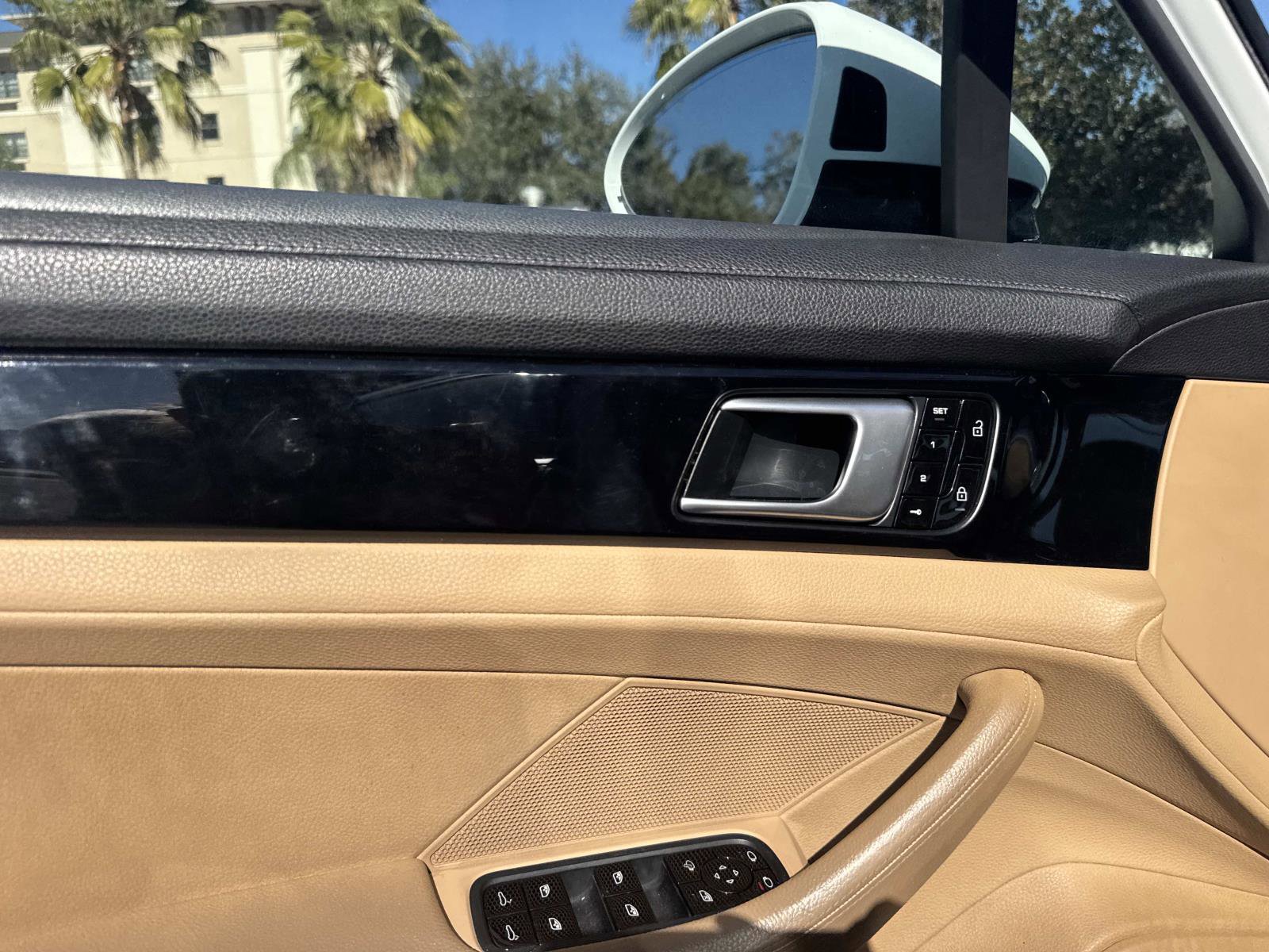 Used 2019 Porsche Panamera 4 image 18