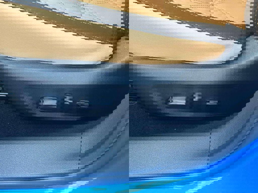 Certified 2025 Nissan Sentra SV w/ SV Premium Package image 18