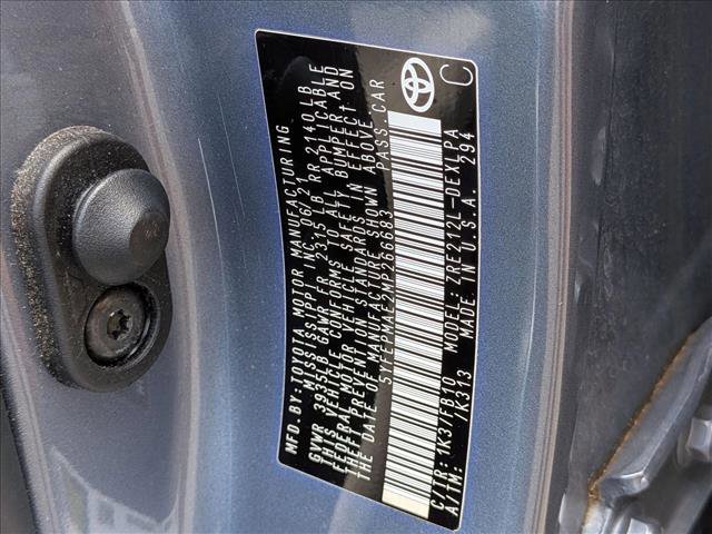 Used 2021 Toyota Corolla LE FWD image 18