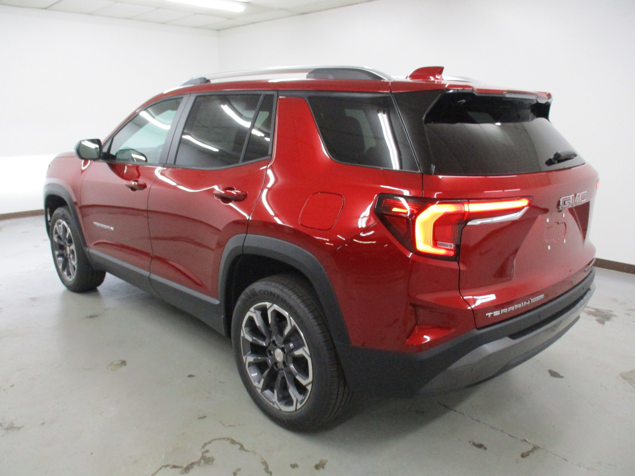 New 2026 GMC Terrain Elevation image 8