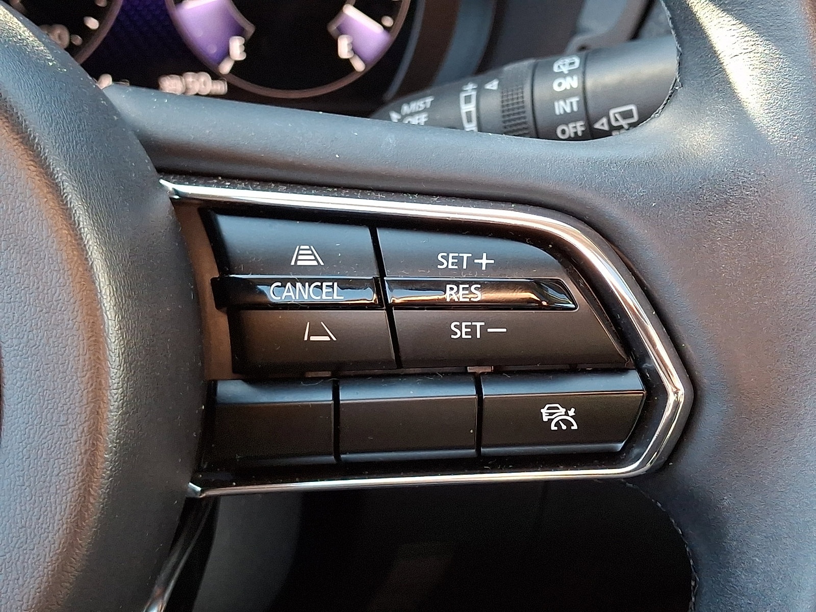 Certified 2024 MAZDA CX-90 Plug-In Hybrid w/ Premium Pkg image 26
