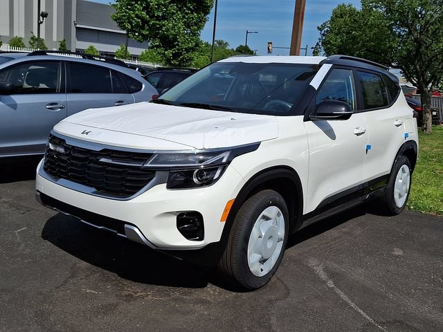 New 2026 Kia Seltos S AWD/4WD image 3