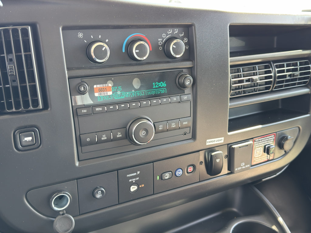 New 2025 Chevrolet Express 3500 w/ Power Convenience Package RWD image 18