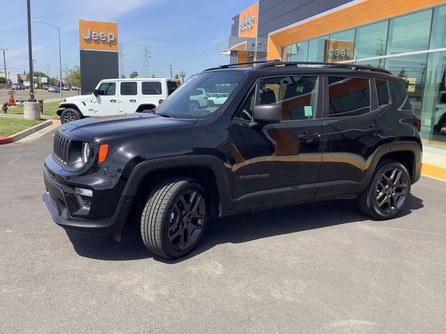 Used 2021 Jeep Renegade Latitude w/ Luxury Group II AWD/4WD image 5