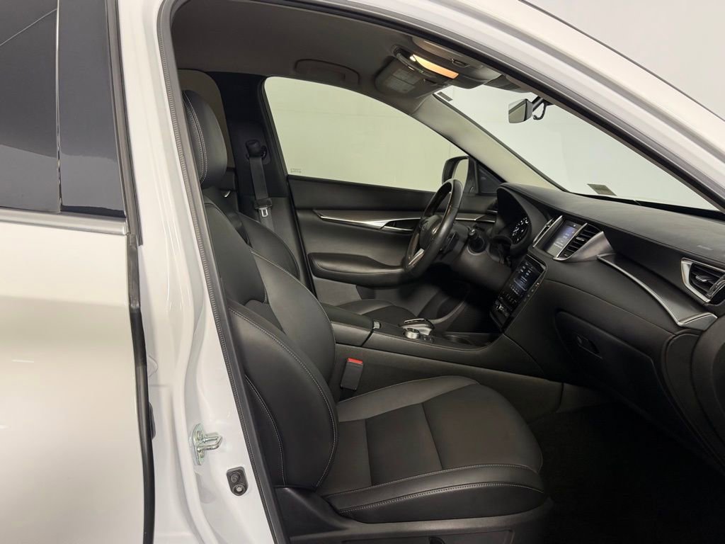 Used 2023 INFINITI QX50 Pure image 26