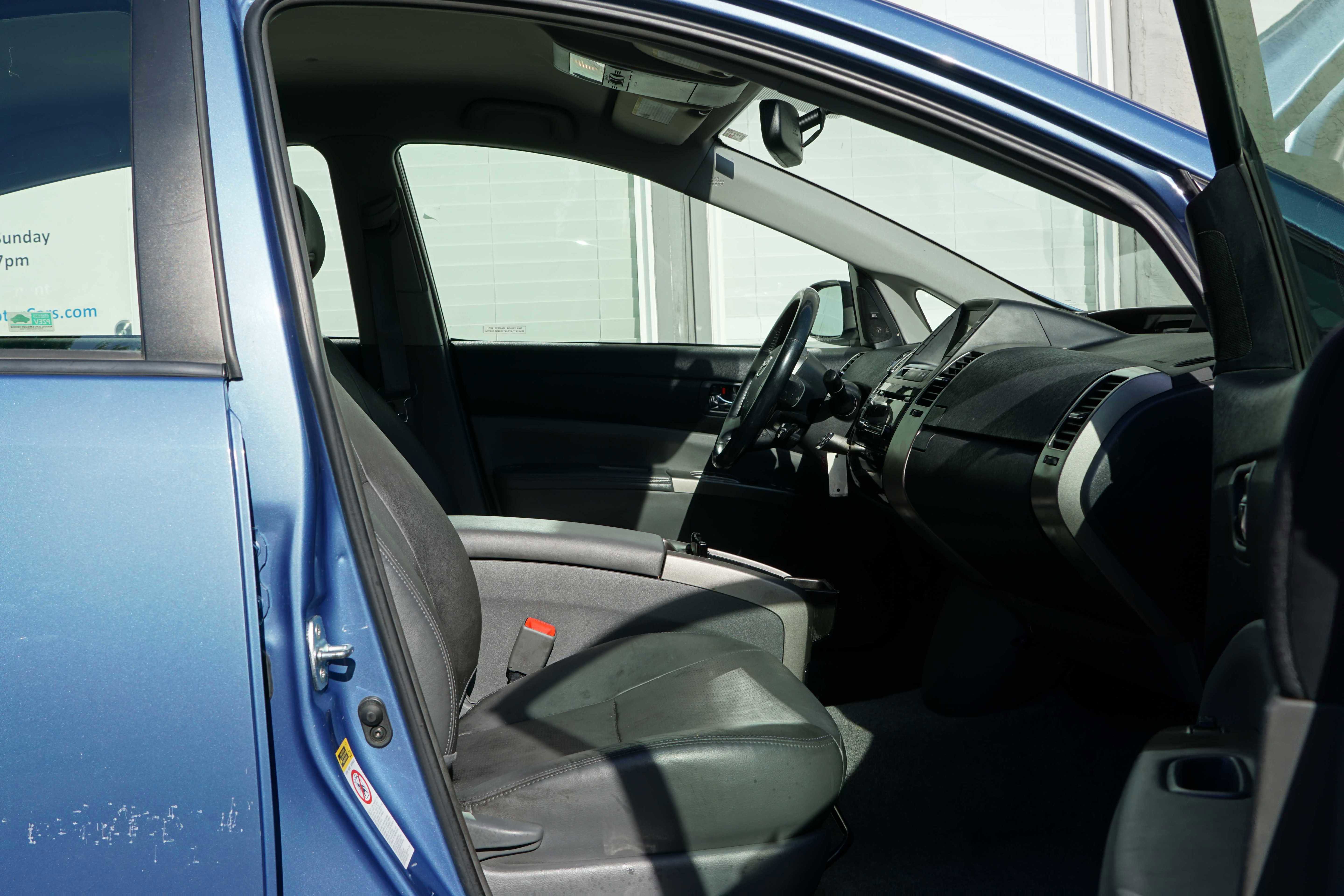 Used 2009 Toyota Prius Touring FWD image 32