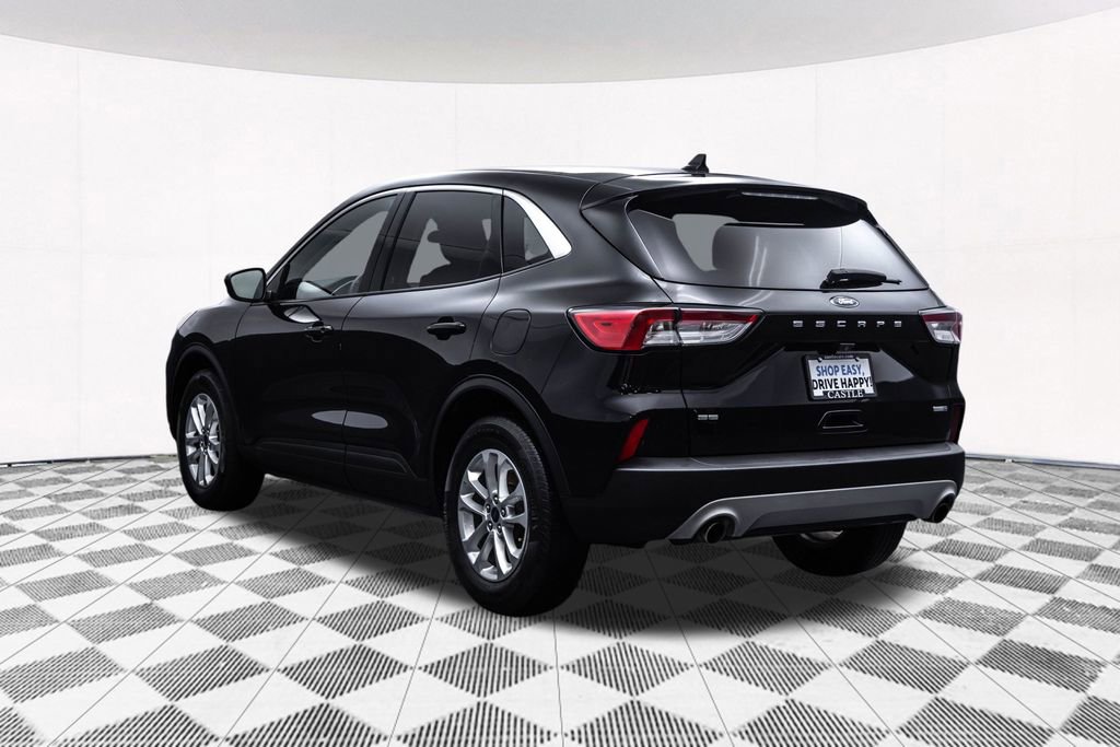 Used 2020 Ford Escape SE image 8