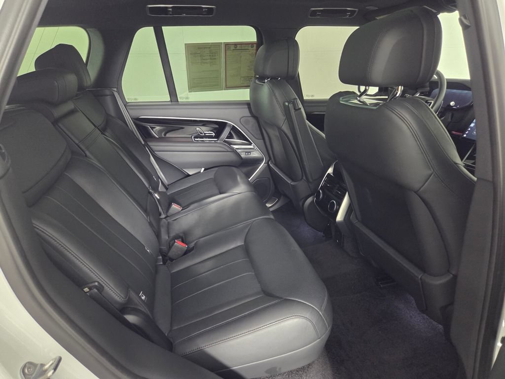 Used 2024 Land Rover Range Rover SE AWD/4WD image 29