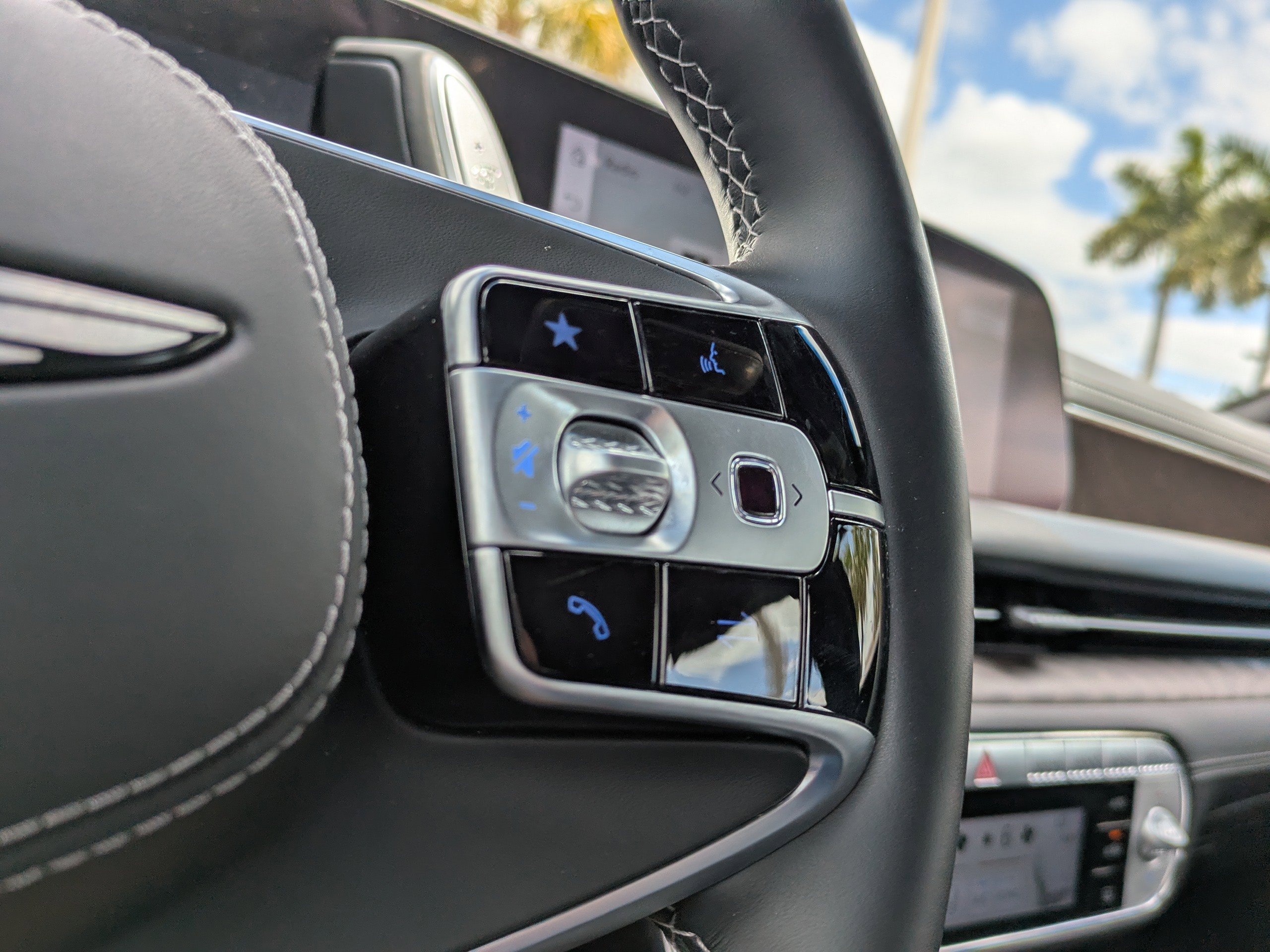 Certified 2023 Genesis G90 3.5T image 26