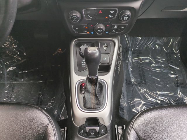 Used 2018 Jeep Compass Latitude w/ Popular Equipment Group AWD/4WD image 19