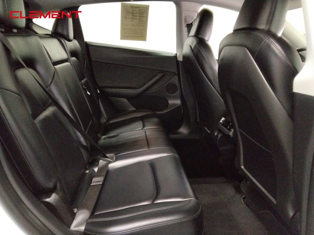 Used 2022 Tesla Model Y Performance image 31