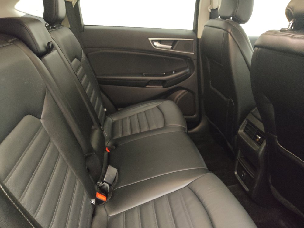 Used 2018 Ford Edge SEL w/ Equipment Group 201A image 19