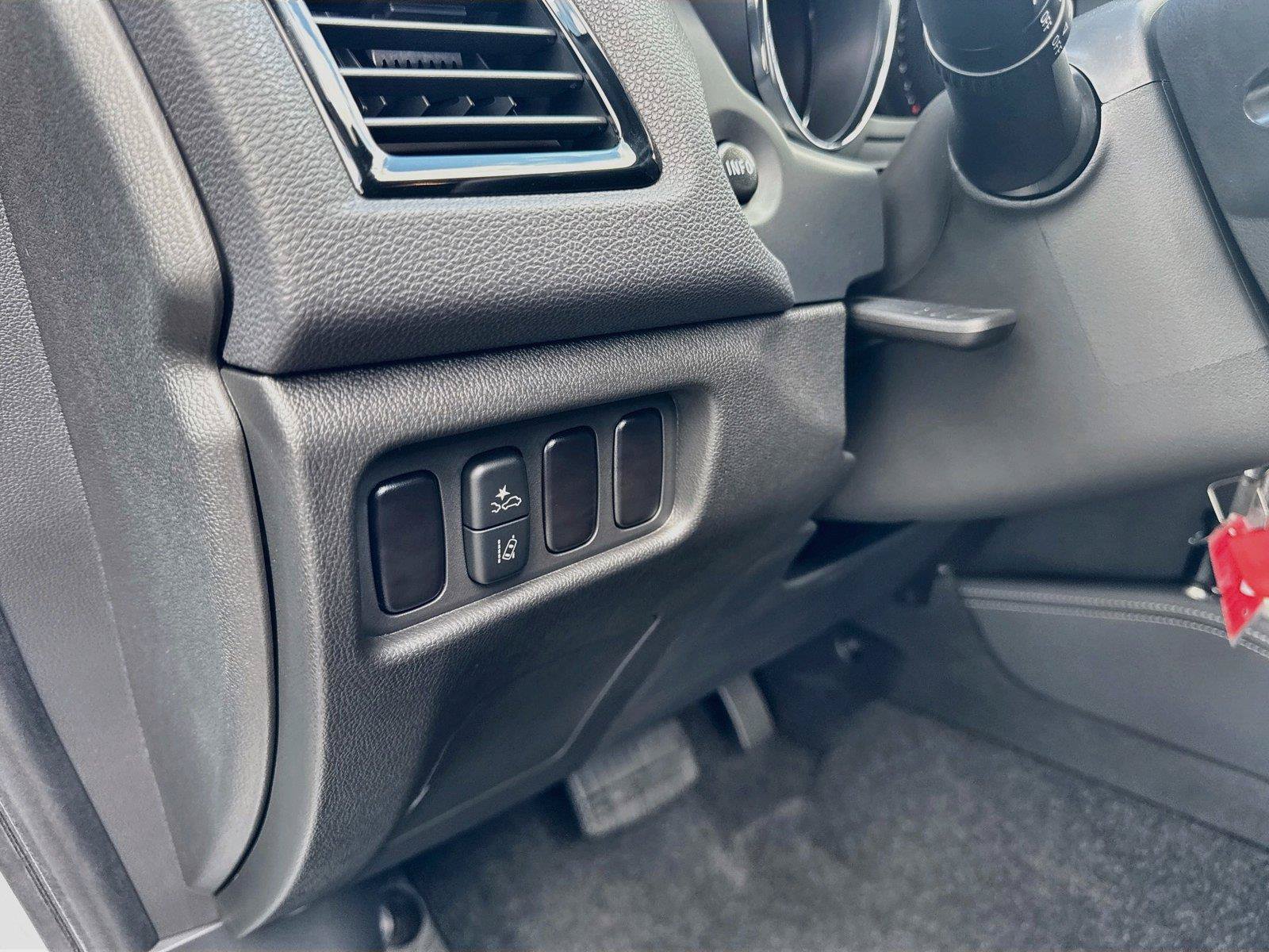 New 2027 Mitsubishi Outlander Sport FWD image 14