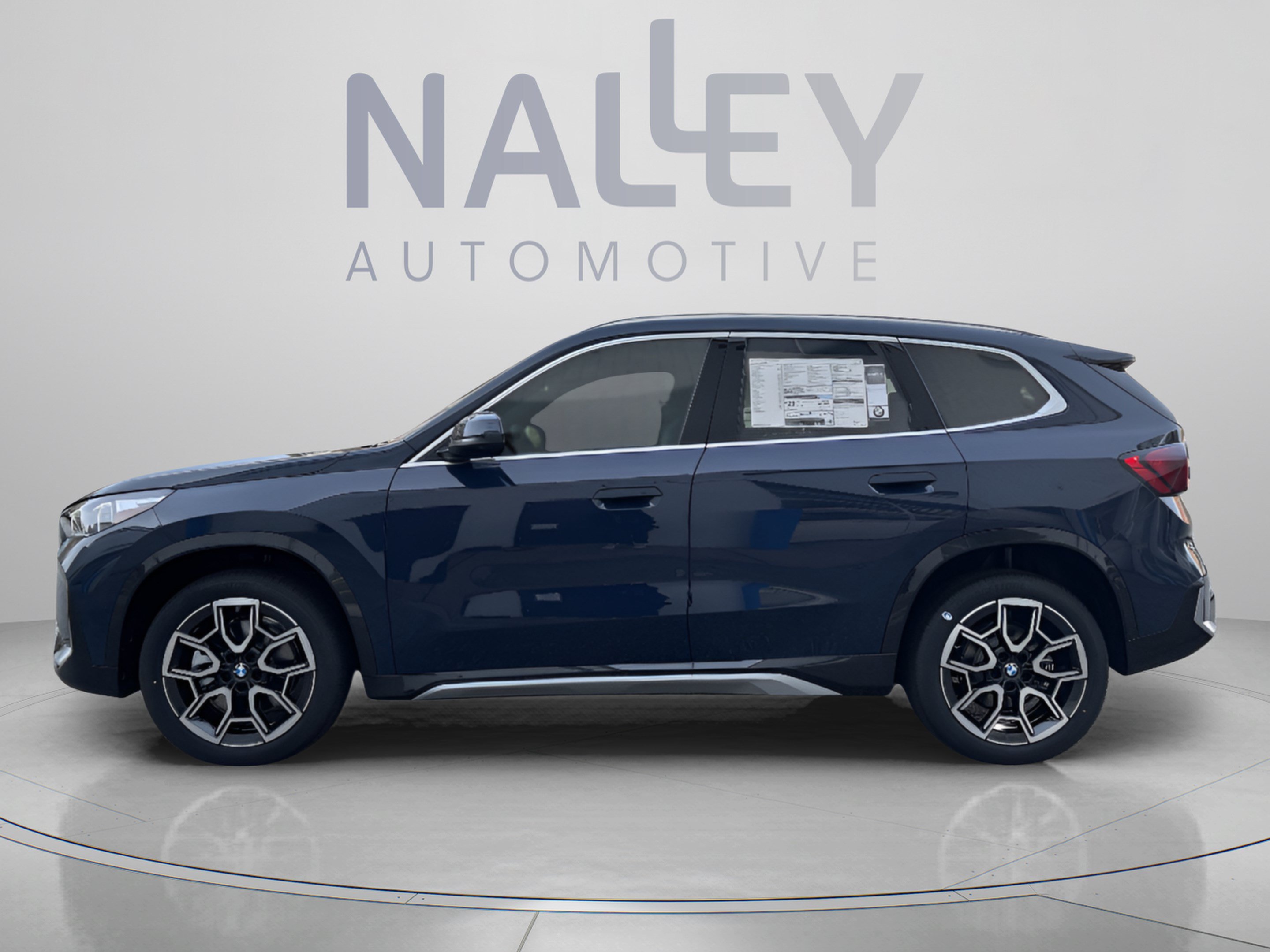Certified 2026 BMW X1 xDrive28i AWD/4WD image 3