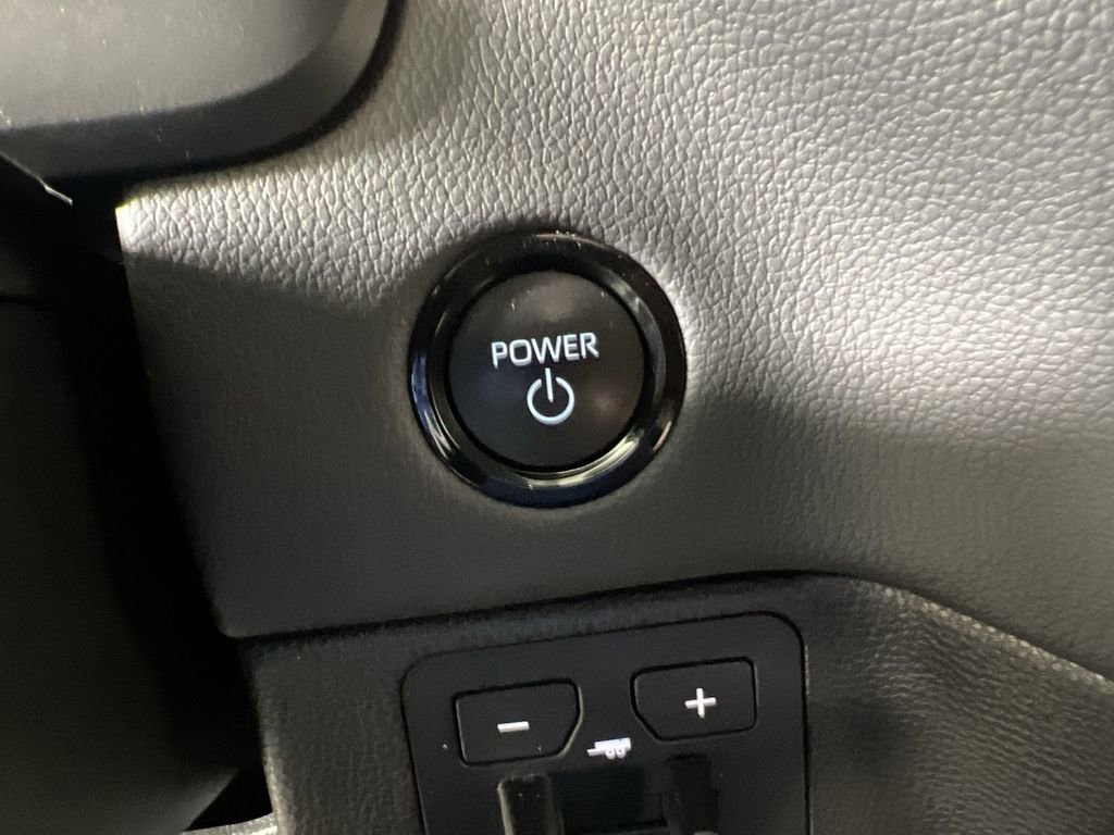 Used 2025 Toyota Sequoia SR5 AWD/4WD image 17