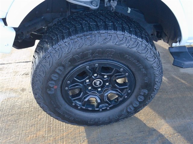 Used 2022 Ford Bronco Wildtrak image 11