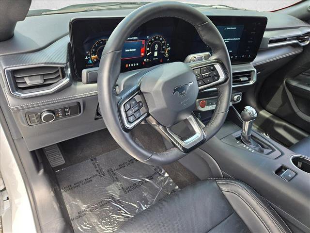 Used 2025 Ford Mustang GT Premium RWD image 9