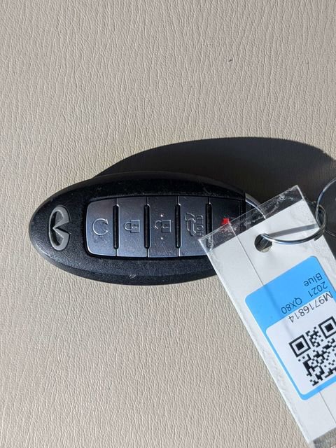 Used 2021 INFINITI QX80 Luxe image 34