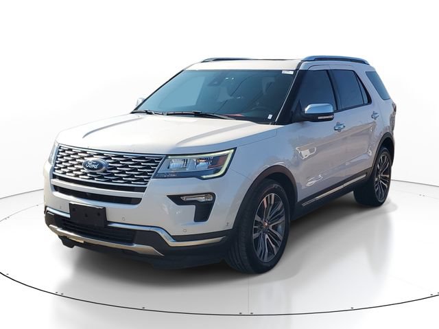 Used 2018 Ford Explorer Platinum AWD/4WD image 2