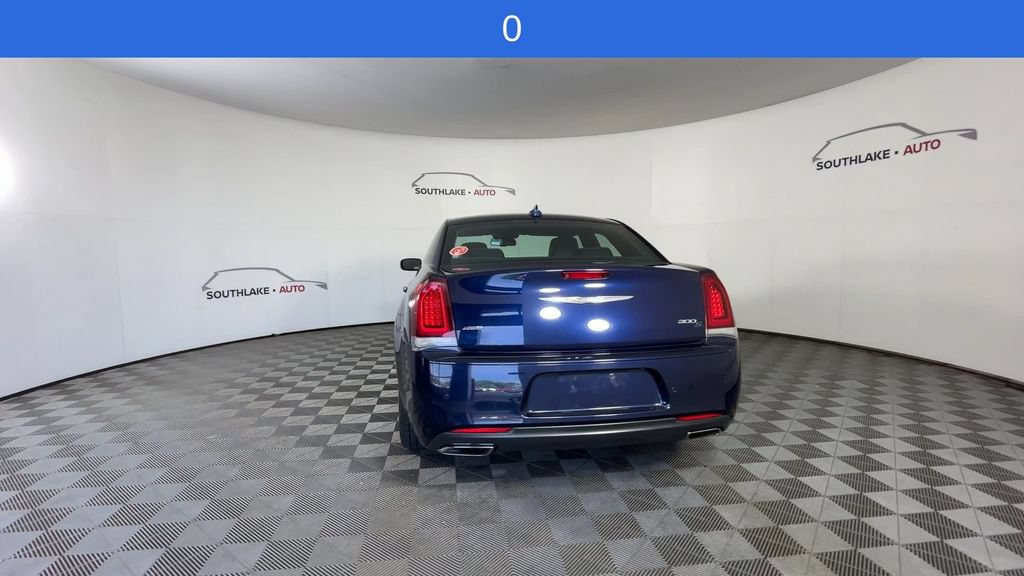 Used 2017 Chrysler 300 S w/ 300S Premium Group 2 AWD/4WD image 8