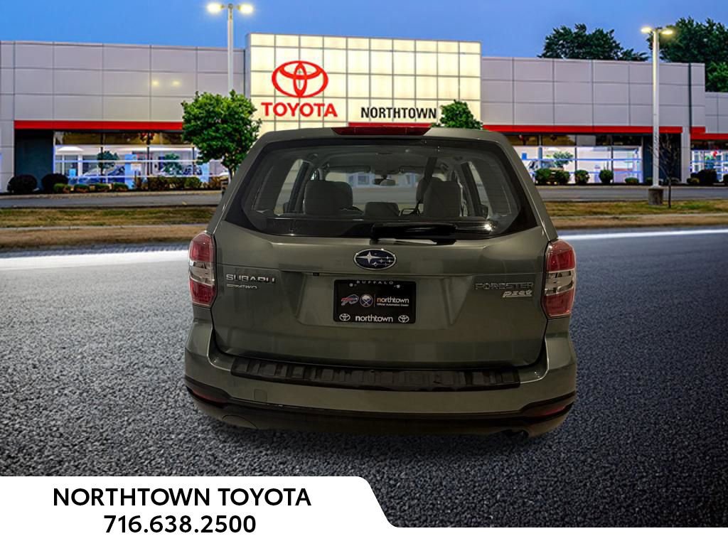 Used 2015 Subaru Forester 2.5i AWD/4WD image 13