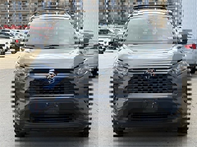 Used 2019 Toyota RAV4 LE w/ Carpet Mat Package image 8