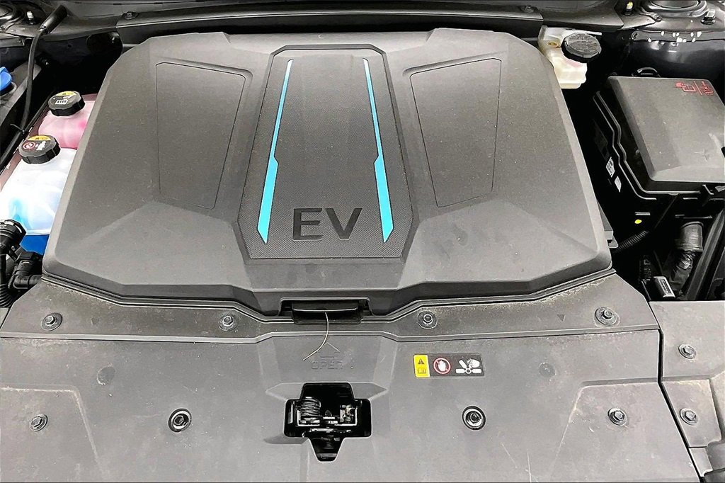 Used 2024 Hyundai Ioniq 5 Limited image 10