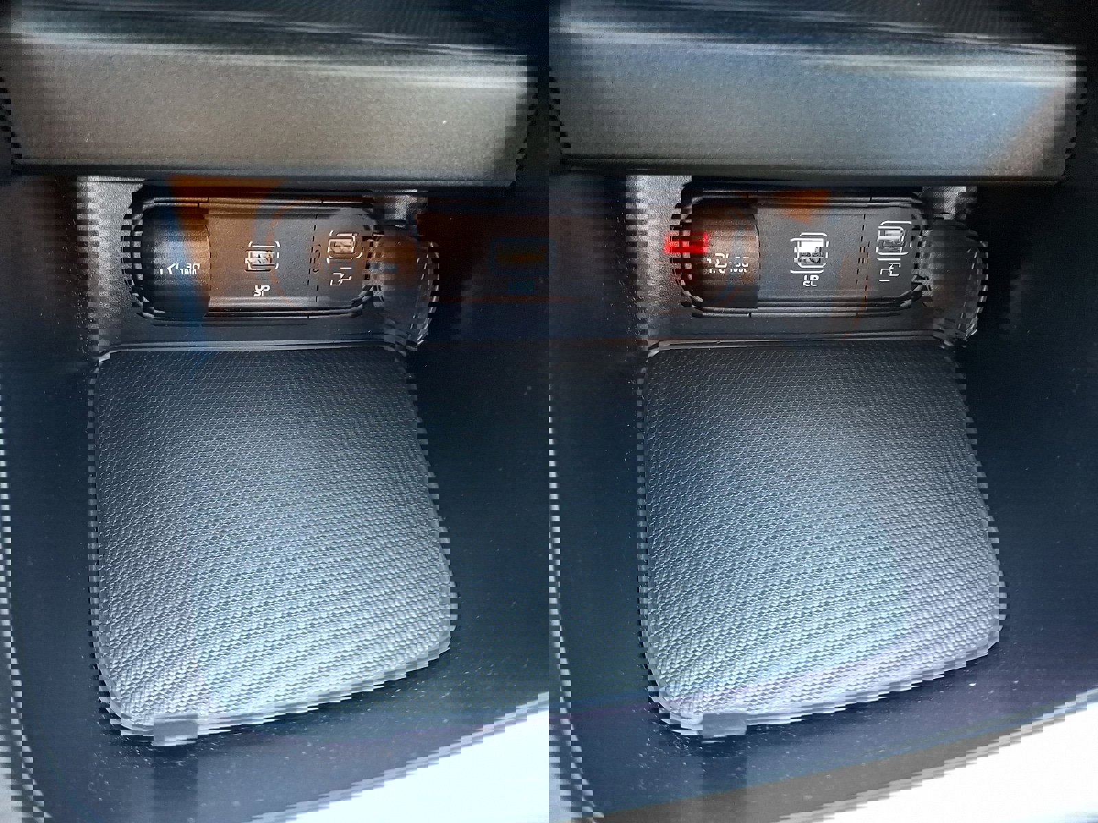 Used 2024 Kia Forte LXS image 22