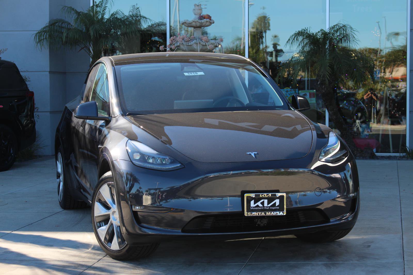 Used 2024 Tesla Model Y Long Range image 2