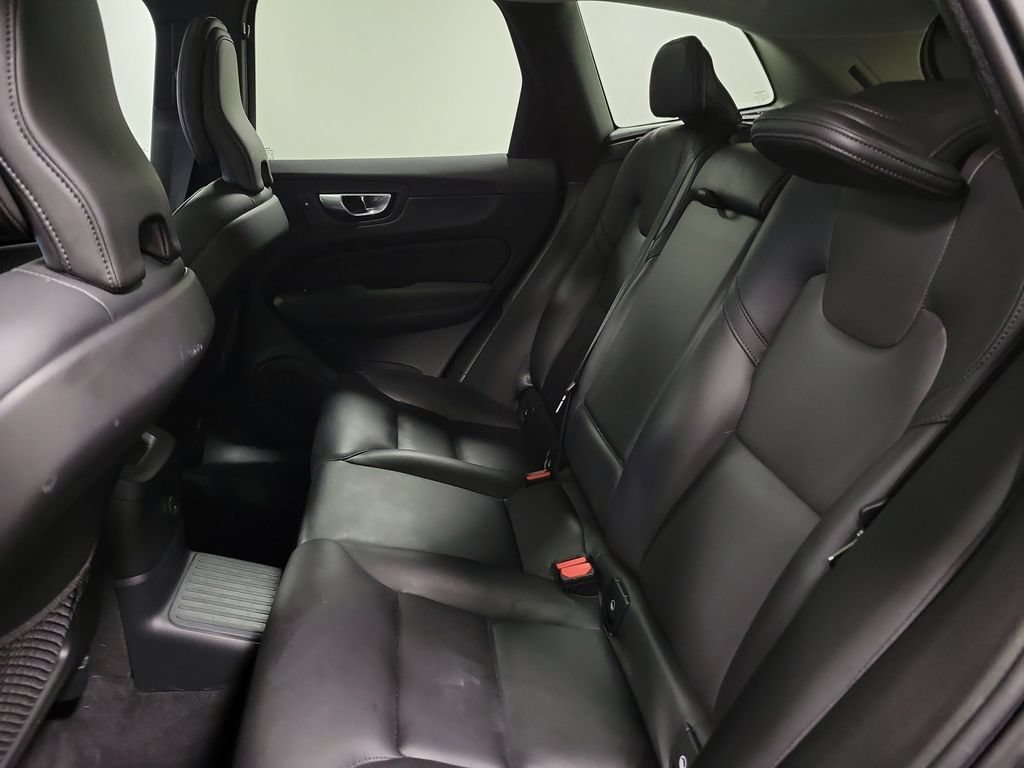 Used 2024 Volvo XC60 T8 Core AWD/4WD image 29