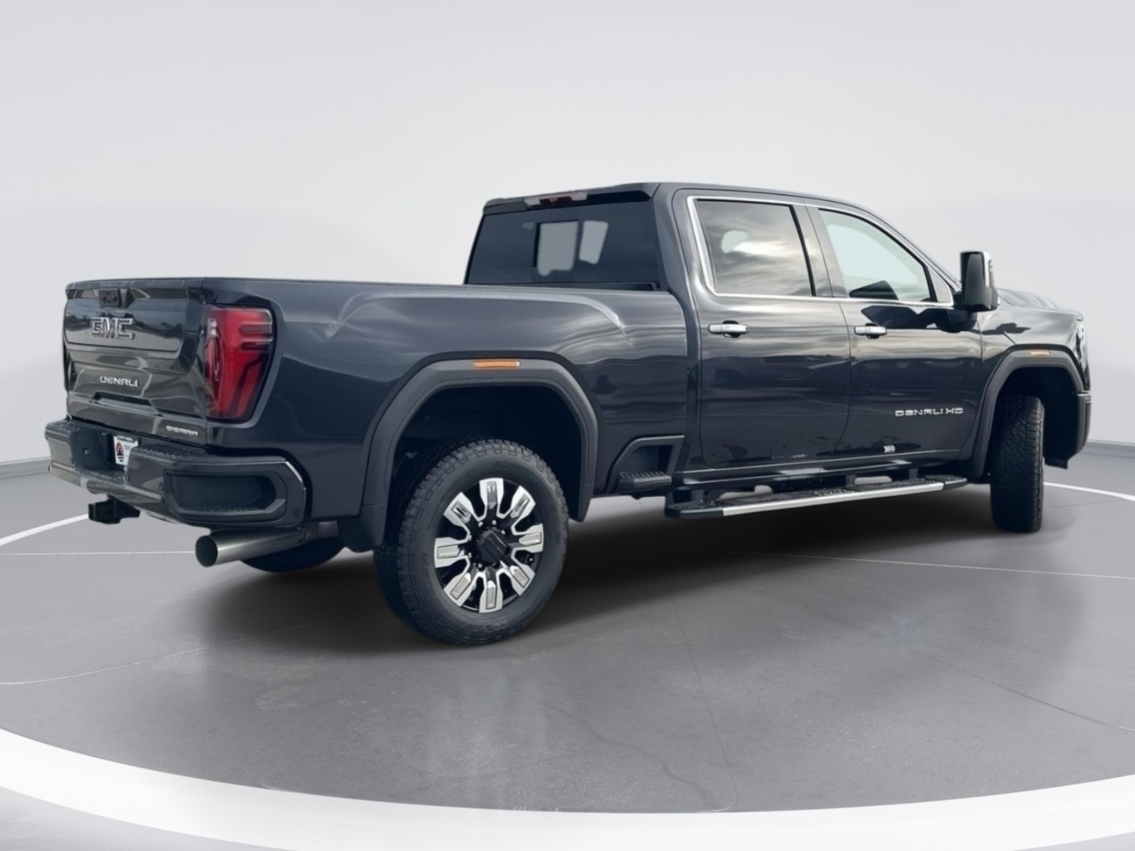 New 2026 GMC Sierra 3500 Denali AWD/4WD image 3