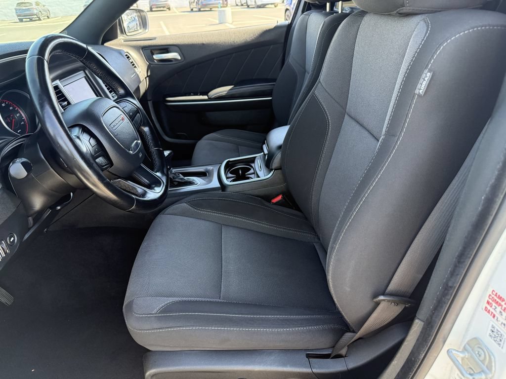 Used 2022 Dodge Charger SXT RWD image 10