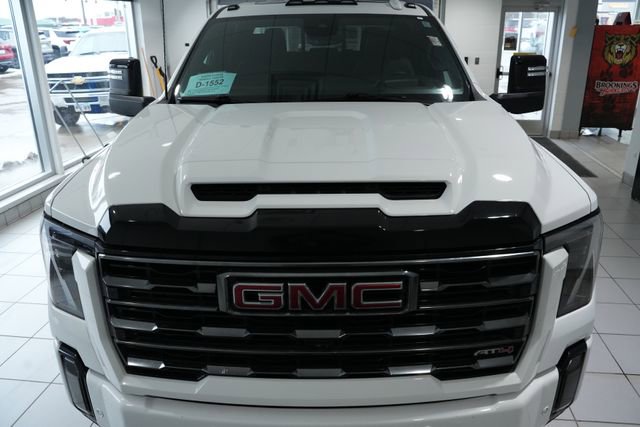 Used 2024 GMC Sierra 3500 AT4 w/ AT4 Premium Plus Package image 6