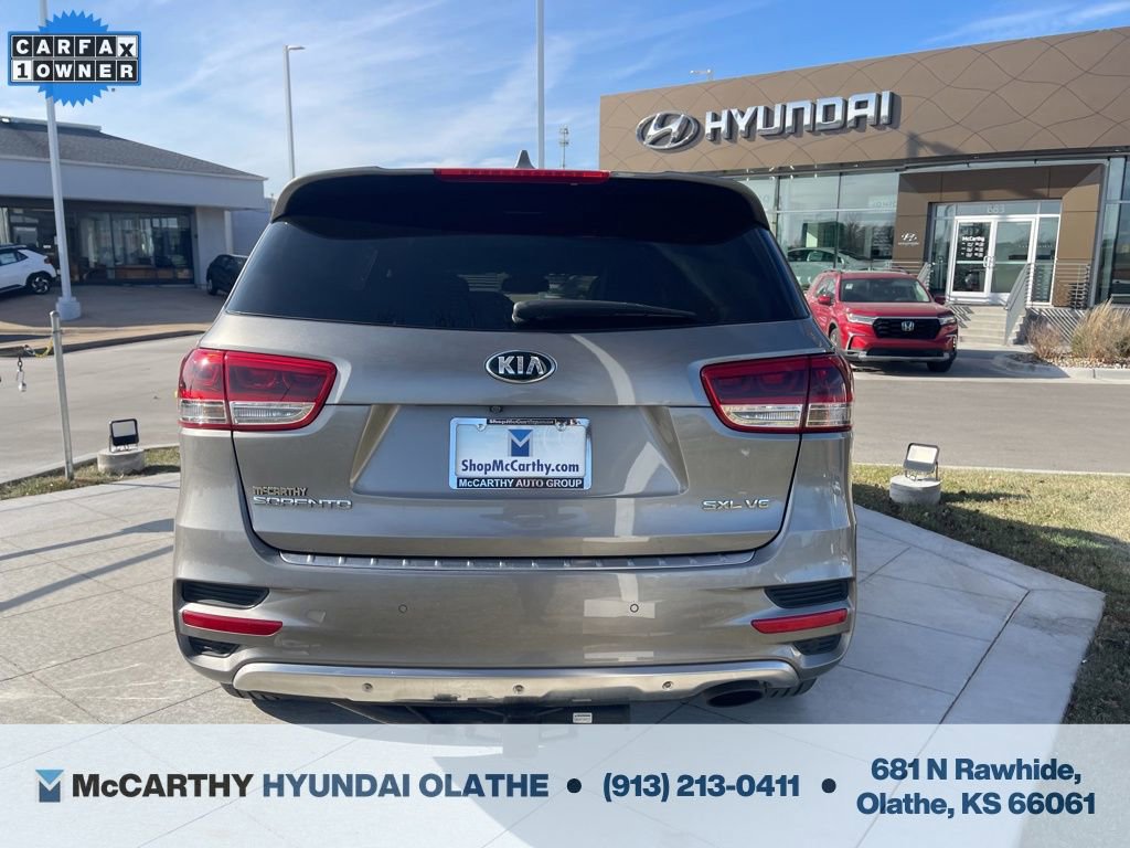 Used 2018 Kia Sorento SX image 16