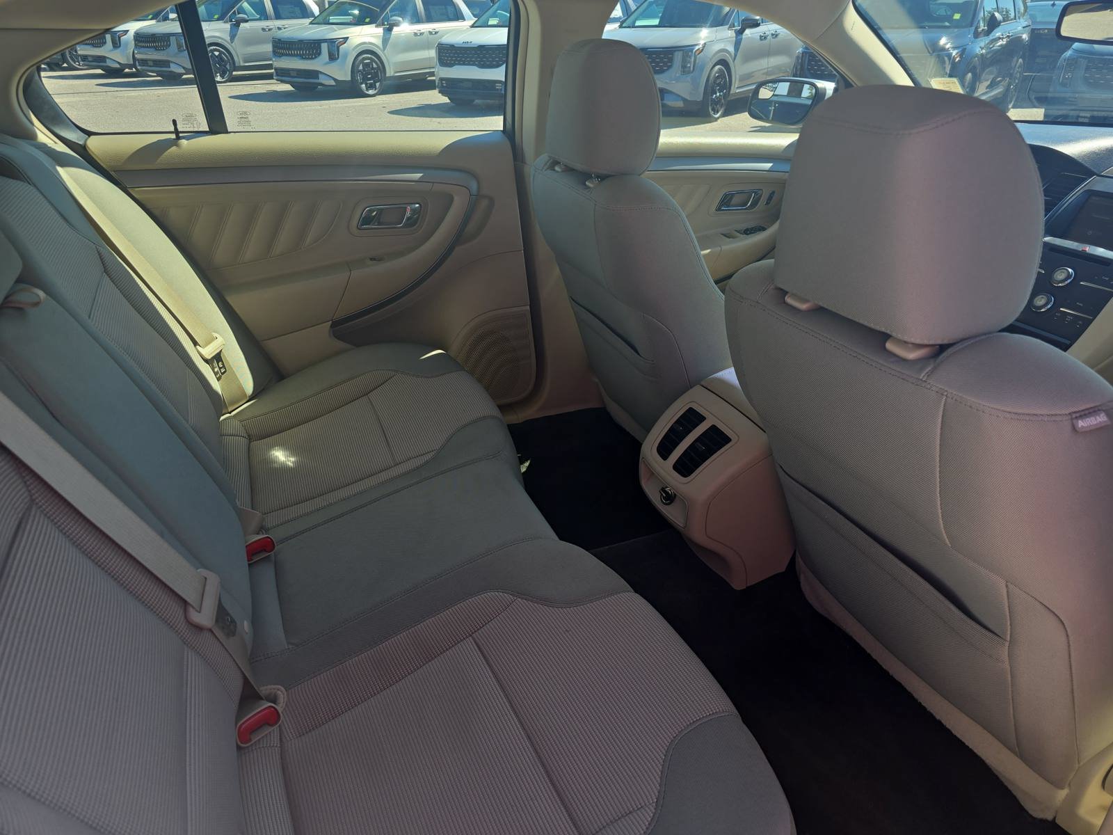 Used 2014 Ford Taurus SEL w/ Equipment Group 201A FWD image 11