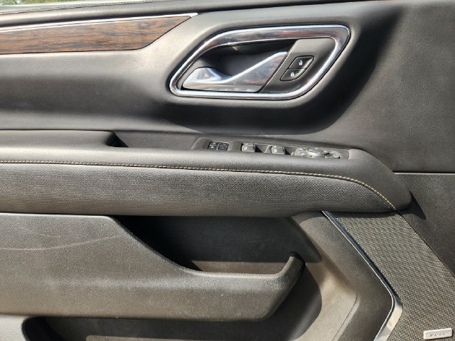 Used 2023 Chevrolet Suburban Premier AWD/4WD image 20