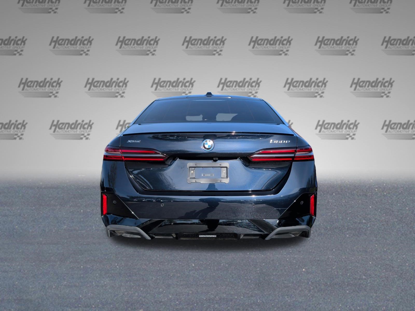 Certified 2025 BMW 550e xDrive 550e xDrive w/ Premium Package image 8