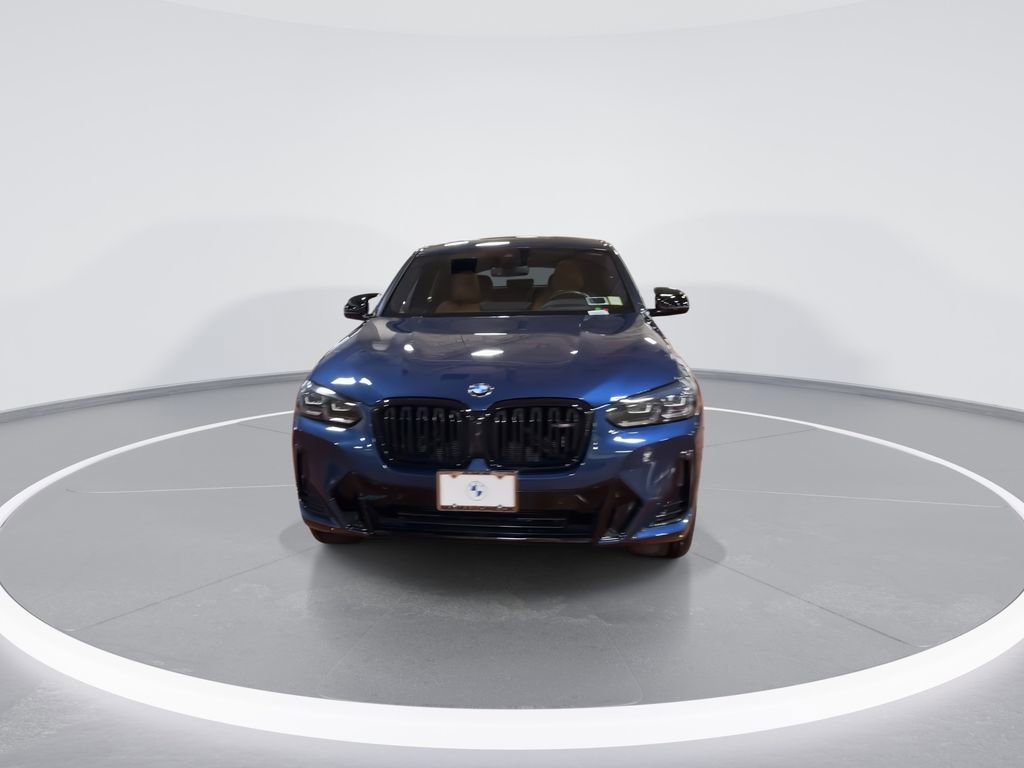 Certified 2024 BMW X4 M40i w/ Premium Package image 3