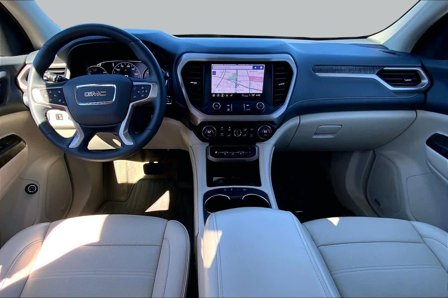 Used 2023 GMC Acadia Denali w/ Denali Ultimate Package AWD/4WD image 14