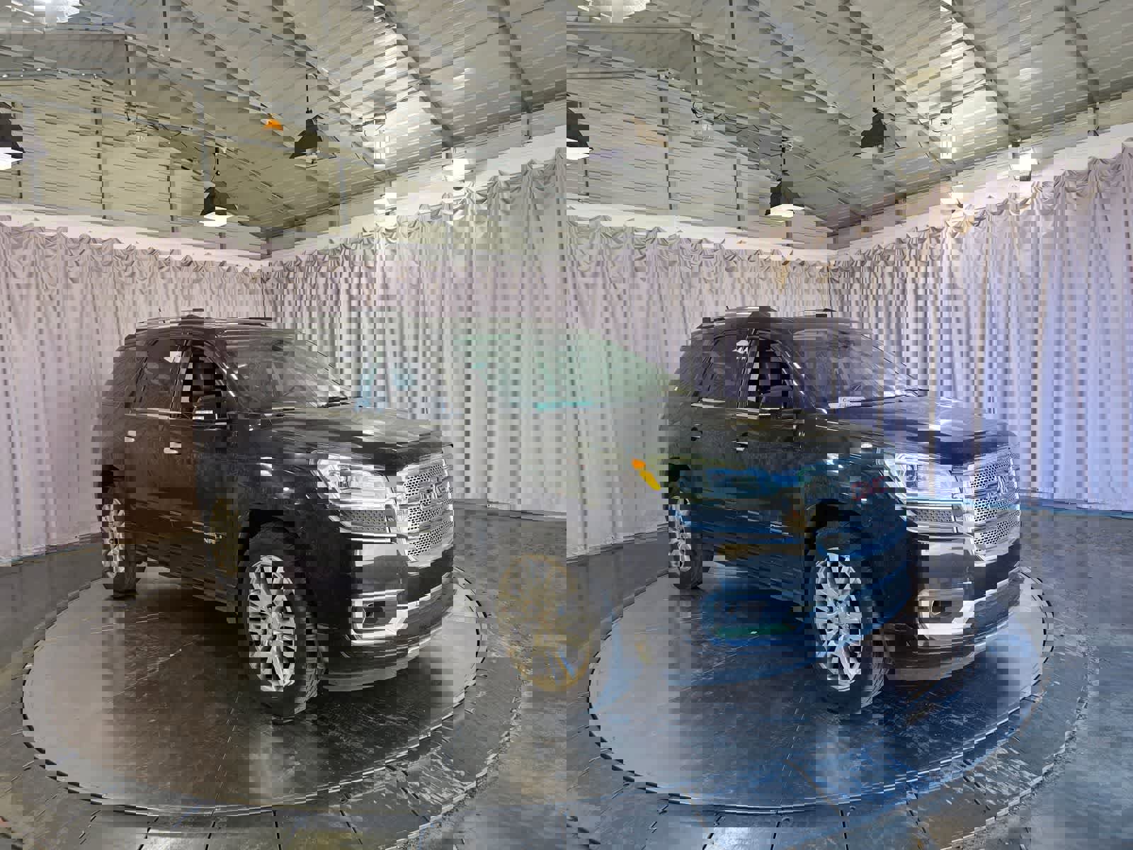 Used 2016 GMC Acadia Denali image 4