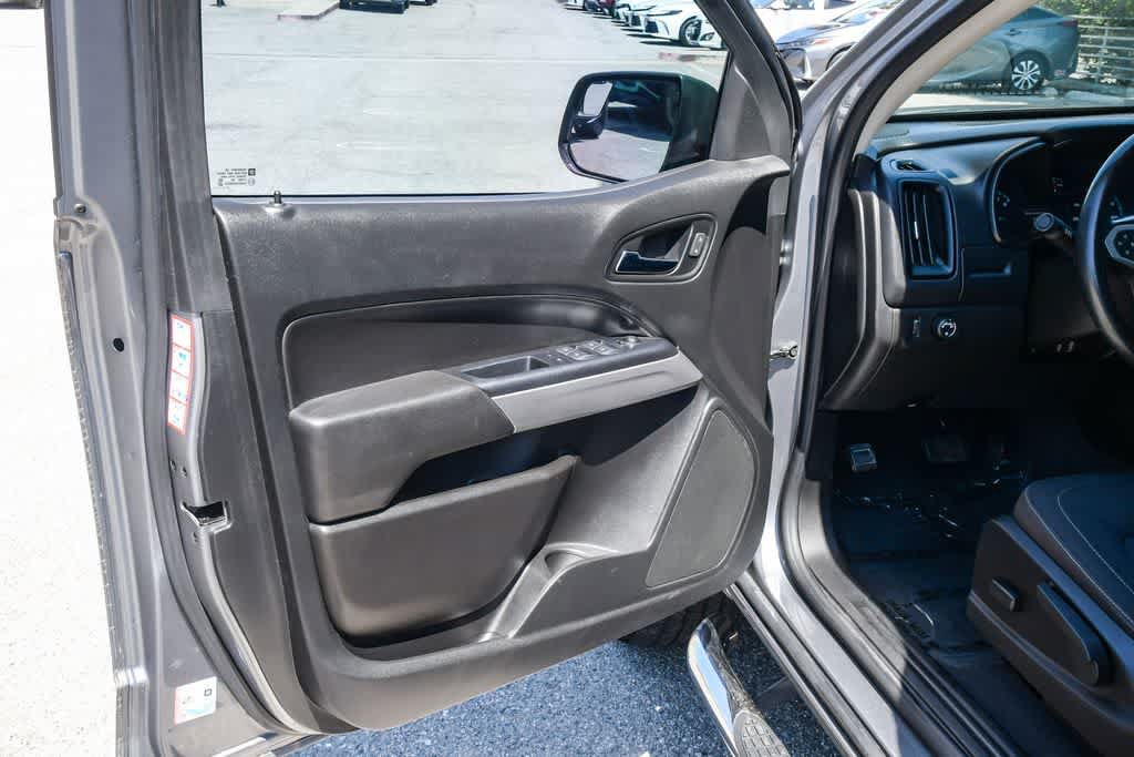 Used 2021 Chevrolet Colorado LT RWD image 25