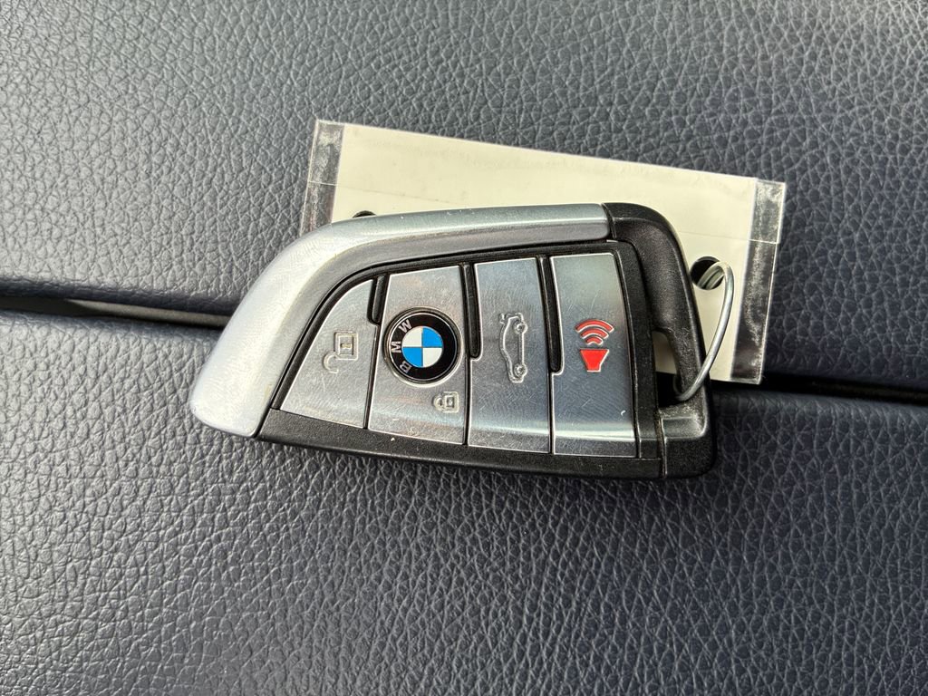 Used 2018 BMW 540i xDrive AWD/4WD image 33