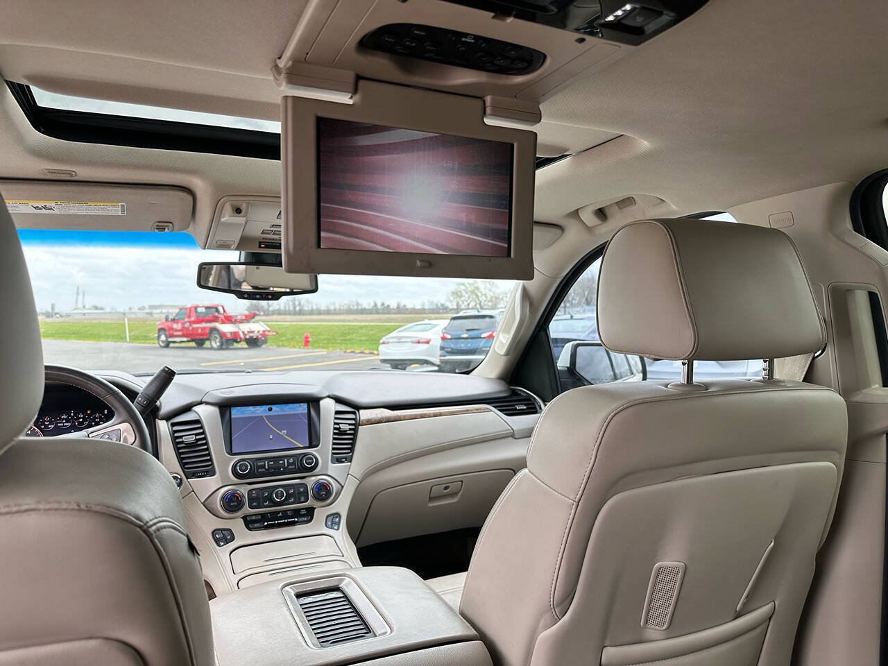 Used 2015 GMC Yukon XL Denali w/ Premium Package AWD/4WD image 17