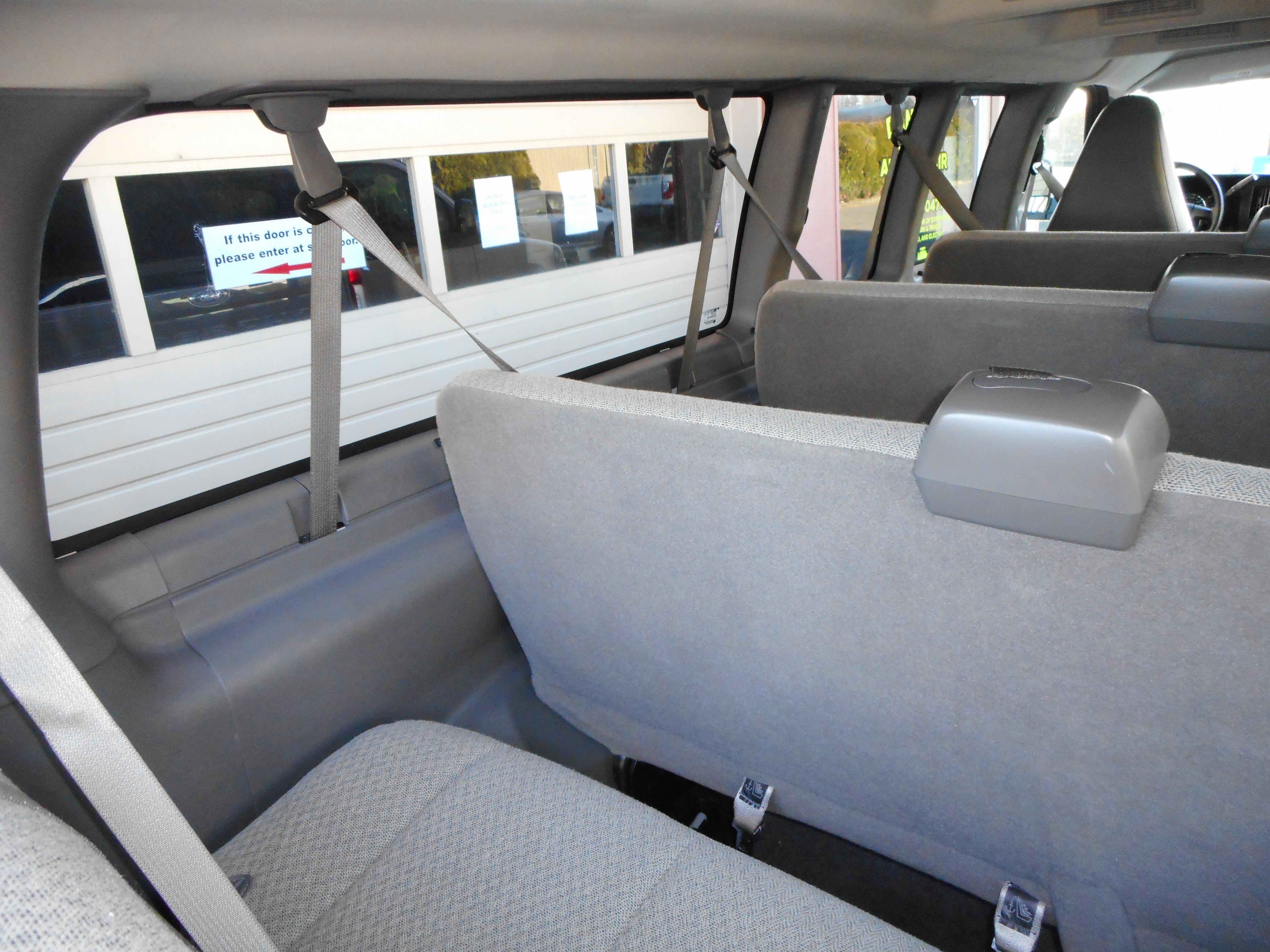 Used 2016 Chevrolet Express 3500 LT w/ LT Preferred Equipment Group RWD image 18