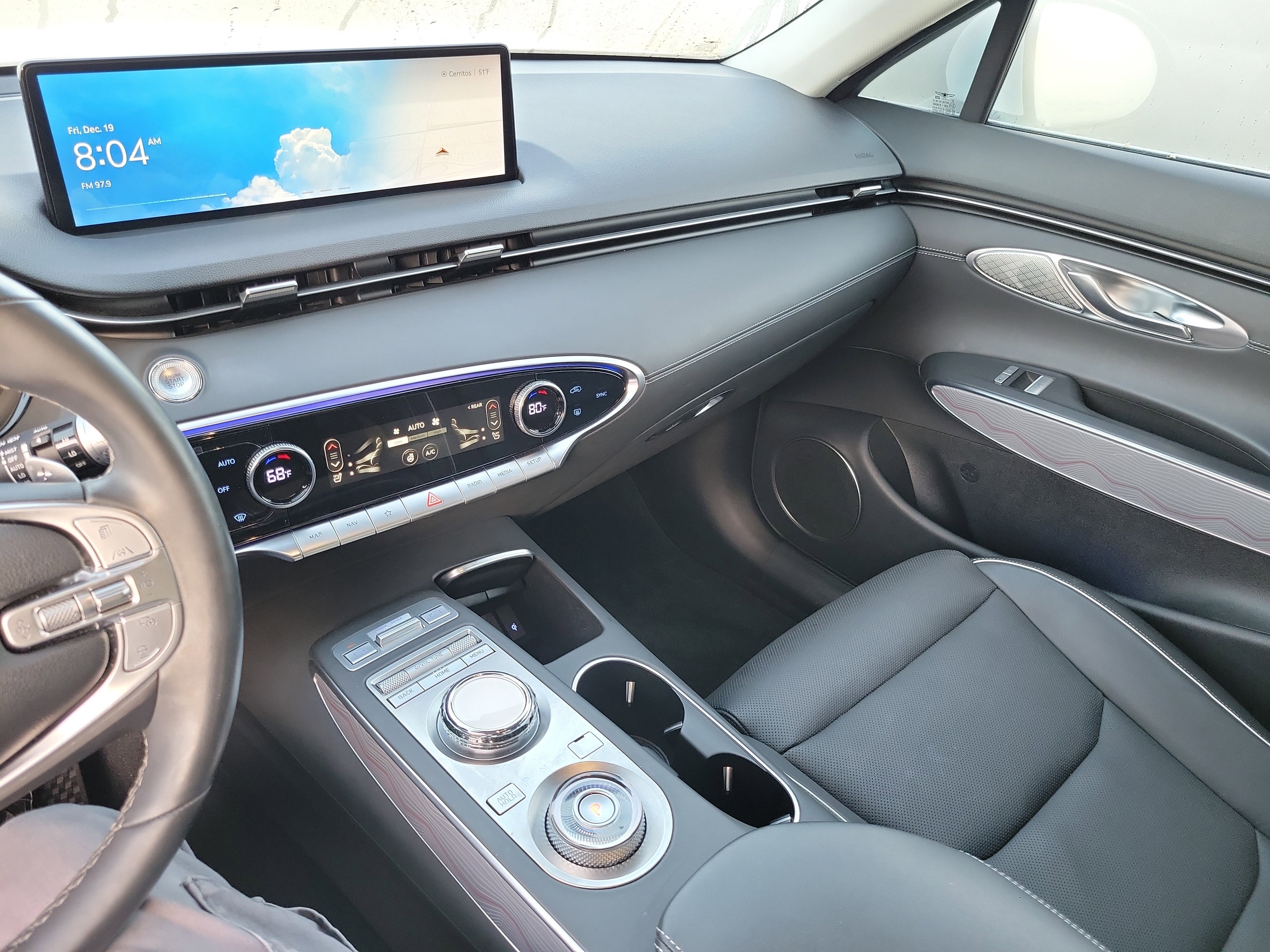 Certified 2024 Genesis GV70 2.5T w/ Advanced Package image 16