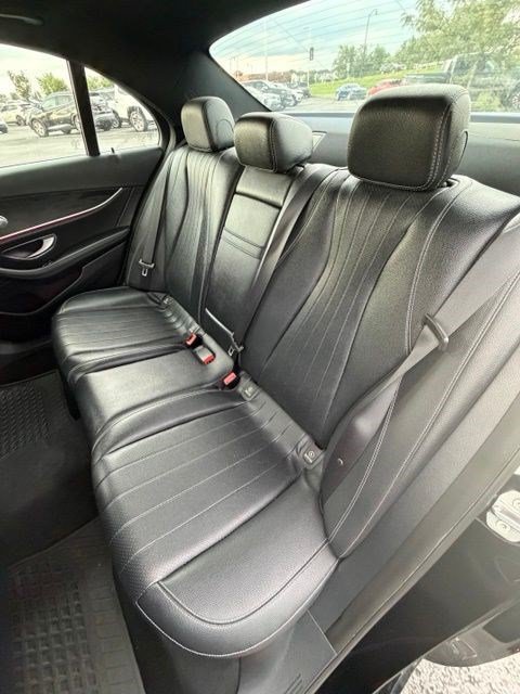 Used 2017 Mercedes-Benz E 300 4MATIC image 7