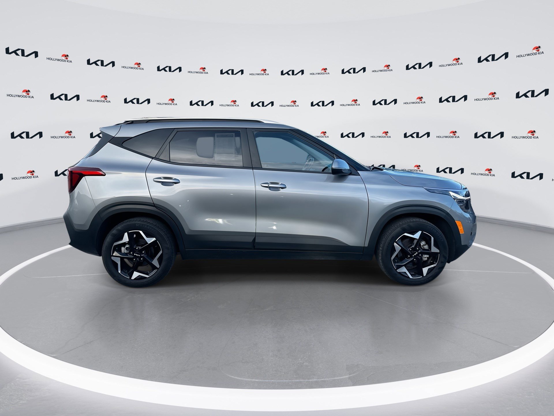 Certified 2025 Kia Seltos S FWD image 9